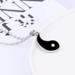 Yinyang Bff Couples Pendentif Collier Chaîne Pour Femmes Filles Garçons Personnalisé Patron Schémas De Puzzle Meilleur Ami Colliers Cadeaux Pour Petite Amie Petite Amie Valentin Anniversaire Thanksgiving Noël -Rose Magasin 51i3VyKWoHL. AC UL1000