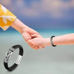 Bracelet En Cuir HNLUGF Pour Homme Garçon, Bracelets En Cuir Tressé Avec Fermeture Magnétique En Acier Inoxydable Bracelet En Bracelet Noir Noël Retour à L'école Graduation Dons D'anniversaire Pour Fils -Rose Magasin 61a2XMqo uL. AC UL1500