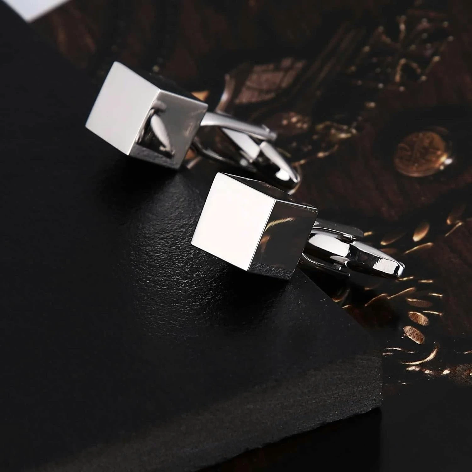 Banemi Boutons De Manchette Unique, Argent Boutons De Manchette Ensembles Carrés En Acier Inoxydable Pour Dîner De Noël 1X1CM 5 Banemi Boutons De Manchette Unique, Argent Boutons De Manchette Ensembles Carrés En Acier Inoxydable Pour Dîner De Noël 1X1CM – Image 3