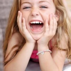 Bracelet Sam & Molly Pink Pearl Et Rhinestone Pour Little Girls Petite Fille Nièce Sweet Heart Charm Bracelet Pour Filles Anniversaire Noël Cadeaux De Pâques Pour Adolescente -Rose Magasin 711eocDTmFL. AC UL1500