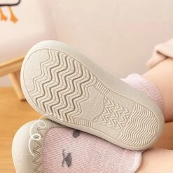 Bébé Chaussettes De Noël Chaussettes Père Noël Soft Boot Casual Silicone Léger Non-Slip Toddler Chaussures Semelle Souple Bébé Chaussures -Rose Magasin 71QoKB3CxgL. AC UL1500