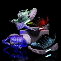 Chaussures LED PYYIQI Fibre Optic Pour Les Enfants Chaussures Light Up Sneaker Pour Les Garçons Filles Chaussures Flashing Dancing Pour Les Festivals, Noël, Halloween, Fête Du Nouvel An Avec Charge USB -Rose Magasin 71Y1Ir5 KLL. AC UL1500