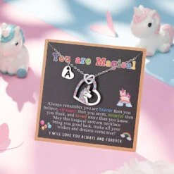 INGENT EUX Silver Unicorn Letter Premiers Colliers Pour Filles Anniversaire Noël Saint Valentin Cadeaux De Jour -Rose Magasin 81QU6KD81tL. AC UL1500